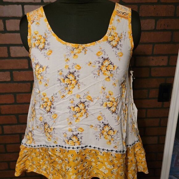NWT - Ivy Jane - Cousin Earl tank top. Size small. - Picture 4 of 4